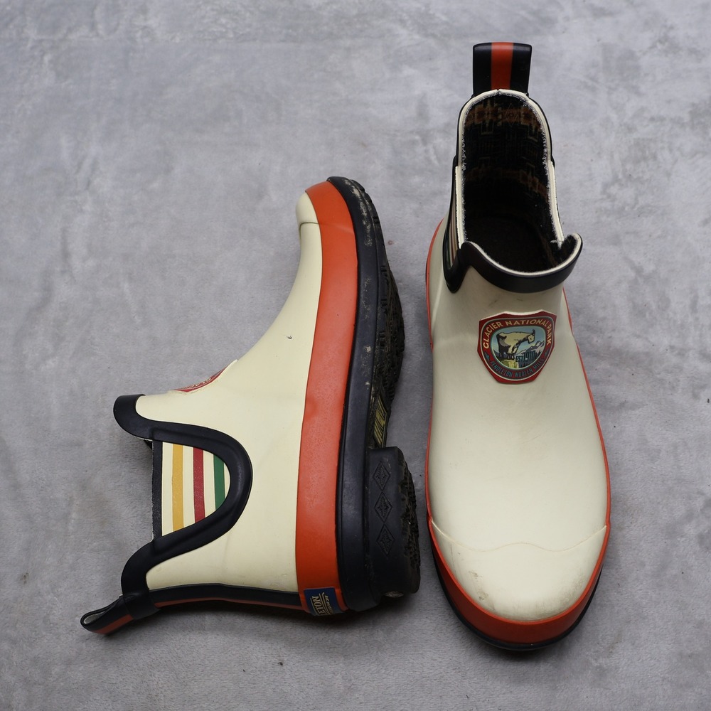Pendleton Womens 7 Rain Boots White Stripes Rubber Chelsea Outdoor Pull-On